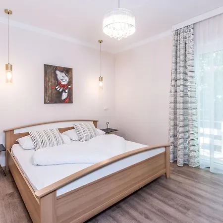 Garni Elisabeth 4* Pörtschach am Wörthersee