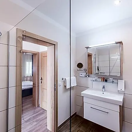 Garni Elisabeth Ξενοδοχείο 4*